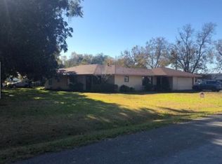 2315 Lilac St, Nederland, TX 77627