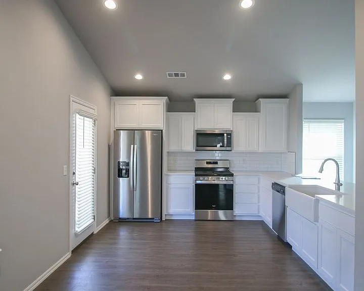 5309 Nassau Ave — Photo 13