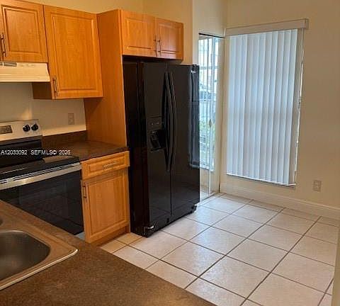 3rd image of 2856 S Cambridge Ln #2856