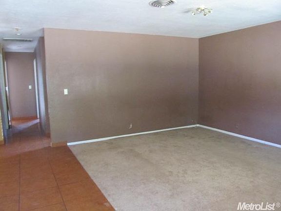 2nd image of 457 S Del Mar Ave