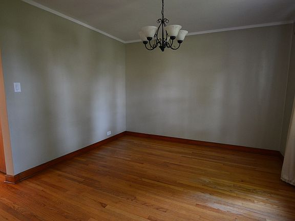 5th image of 9521 S Mozart Ave