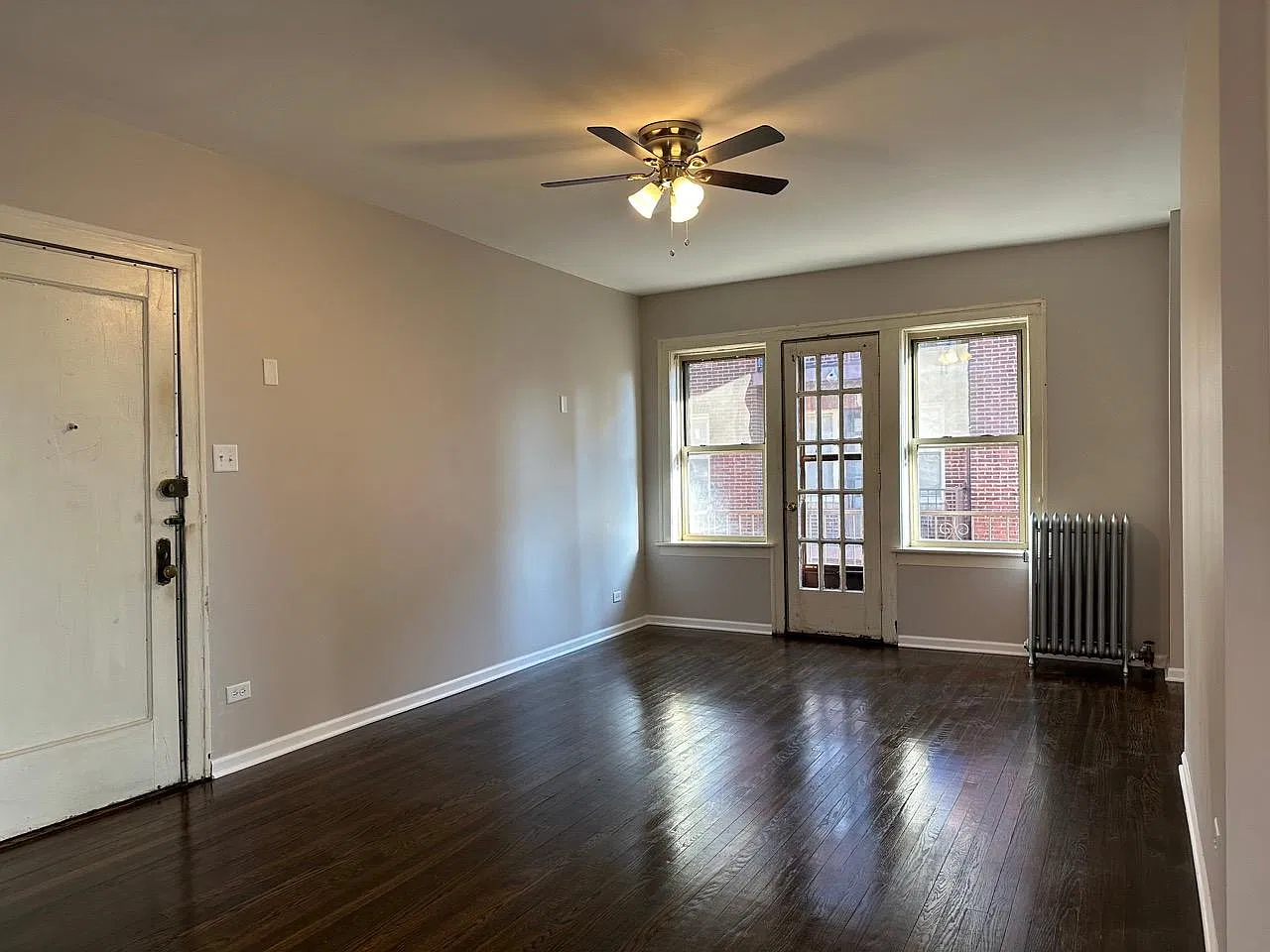 2 bed, 800 sqft, $1,400 — Photo 2
