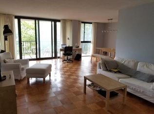 6100 Westchester Park Dr #12, College Park, MD 20740
