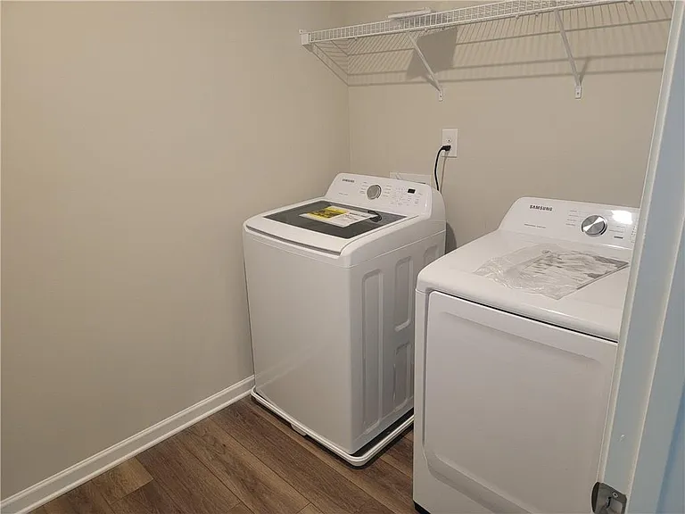 4217 Waxwing St — Photo 16