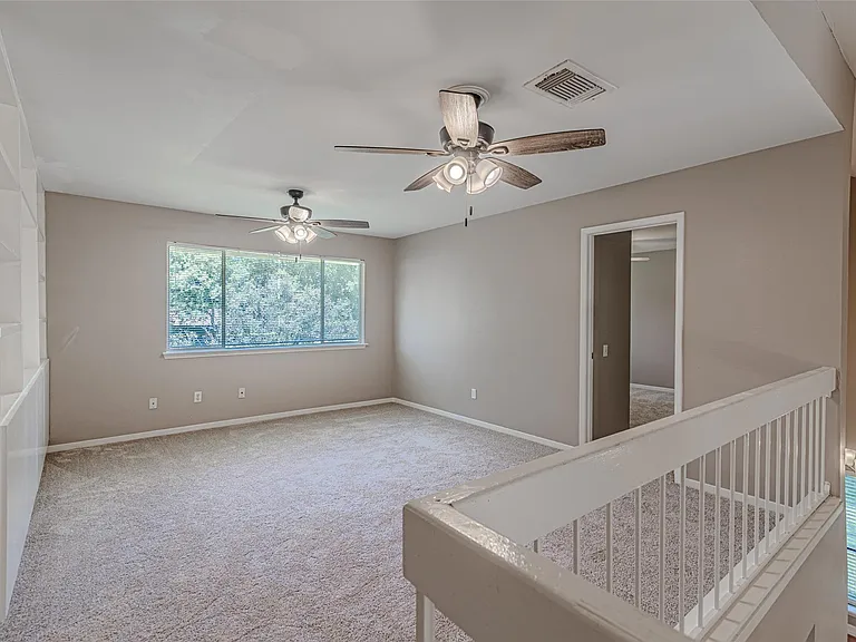 18506 Creekfield Ct — Photo 36