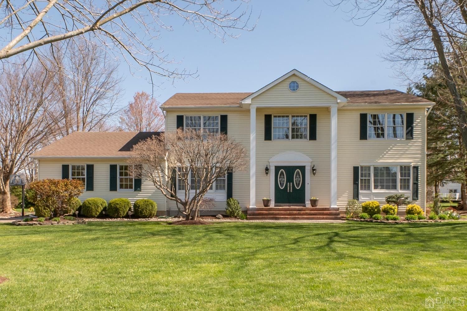 22 Regent Dr, Monroe Township, NJ 08831 Zillow