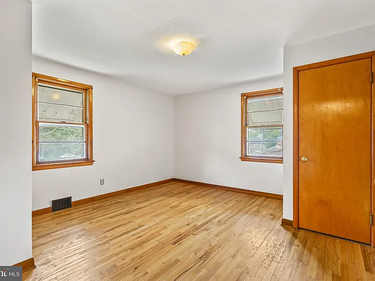1125 Parkway Ave — Photo 14