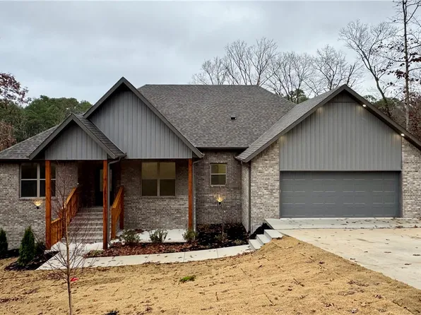 18 Zennor Cir, Bella Vista, AR 72715