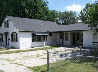 218 E Kansas Ave, Lansing, KS 66043