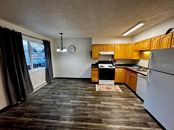 4th image of 3608 Lois Dr #3