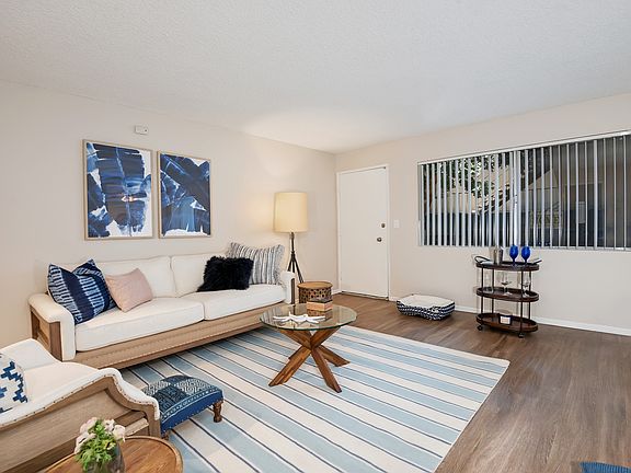 3rd image of 3471 Maricopa St #94