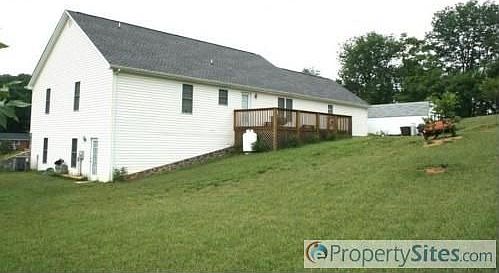 2nd image of 3325 Springwood Rd