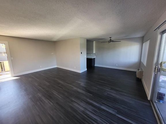 3rd image of 4949 Tyrone Ave #5B