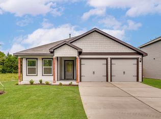 203 N Island Dr, Terrell, TX 75160