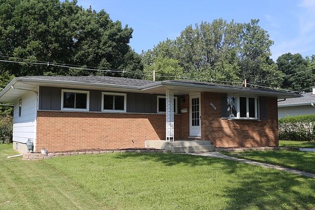 1st image of 19218 Wildwood Ave
