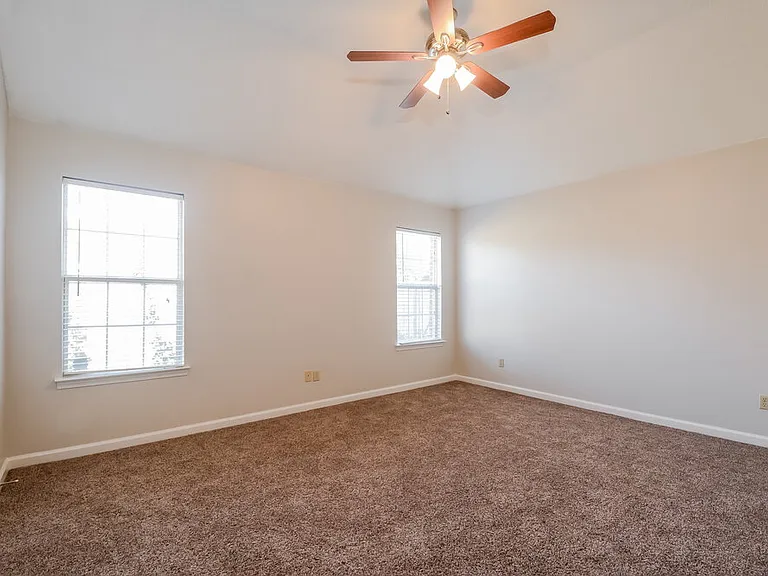 8334 Regal Bend Dr — Photo 8
