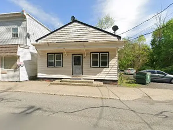 50 Smith Clove Rd, Central Valley, NY