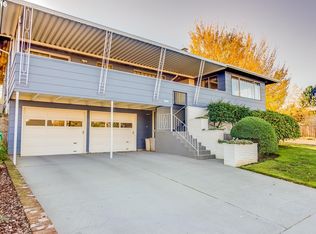 14504 NE Fremont Ct, Portland, OR 97230