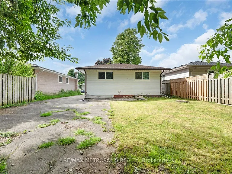 23 Silver Aspen Cres #MAIN — Photo 35