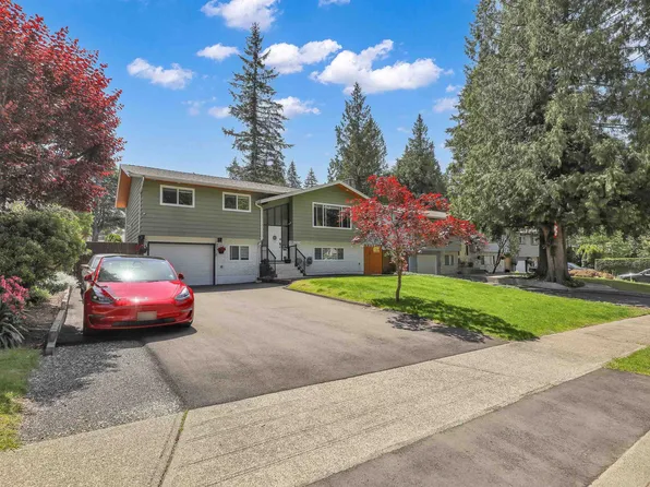 19654 47th Ave, Langley, BC V3A 5G8