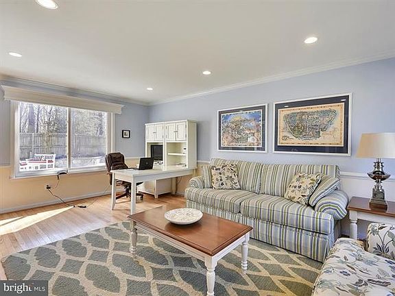 3rd image of 11002 Kilkeel Ct