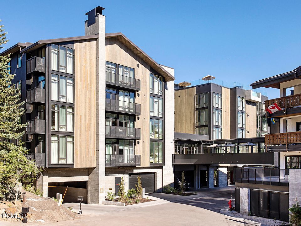 1st image of 7520 Royal St #324