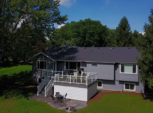 5979 Belinda Dr NE, Rockford, MI 49341