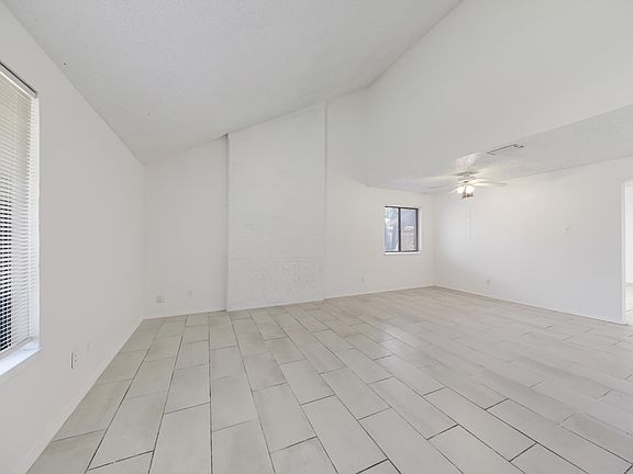 3rd image of 2826 Holy Cross Ln