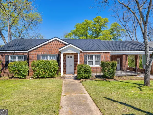 1222 S Broad St, Commerce, GA 30529