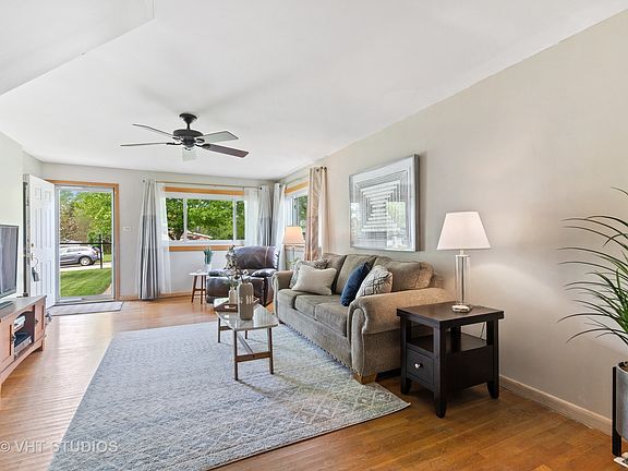 4th image of 1523 Larry Ln