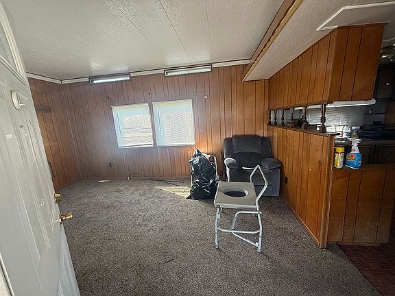 Front door/living room 
