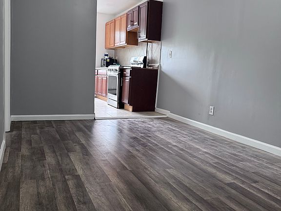 2nd image of 256 Charles Ave #4