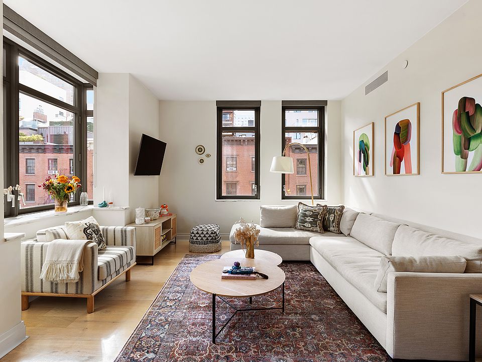 1st image of 455 W 20th St APT 4A