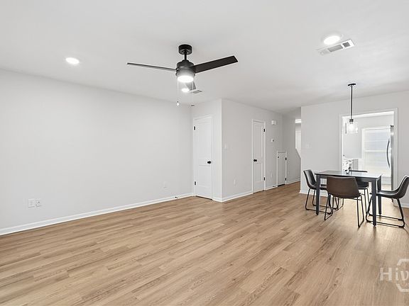 4th image of 232 Stephenson Avenue #4A
