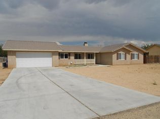 11943 Puye Rd, Apple Valley, CA 92308
