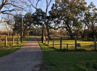 6937 Stephen F Austin Rd, Jones creek, TX 77541