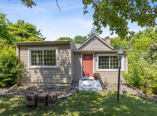 1335 Briar St, Wayzata, MN 55391