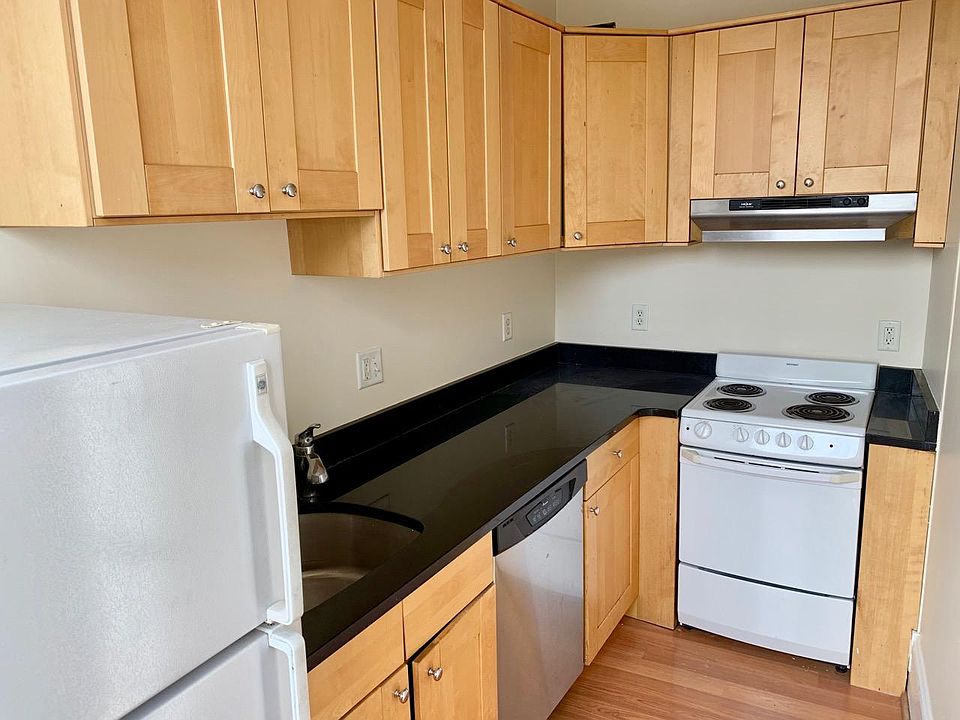 2nd image of 36 Beacon St #D