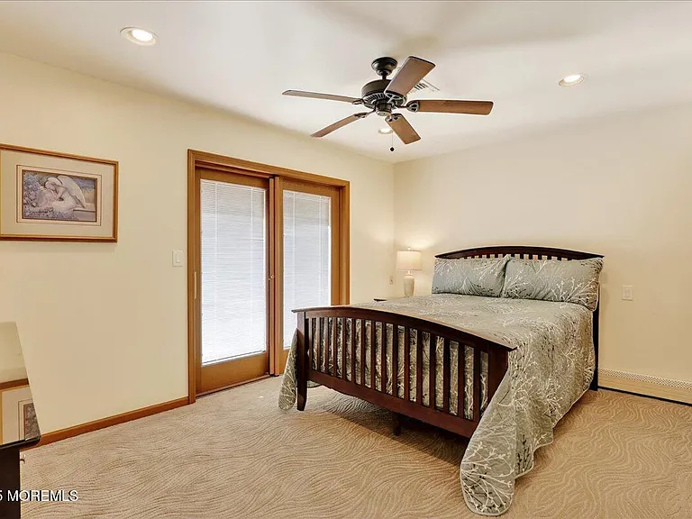 8 Ortley Ave — Photo 31