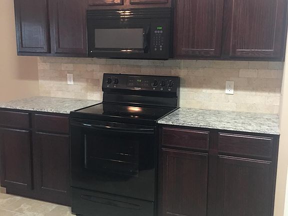 3rd image of 3210 SW Amberwood Ave