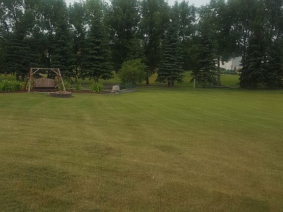 4th image of 404 Cottonwood Dr