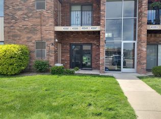 43347 Cape Dr, Sterling Heights, MI 48313