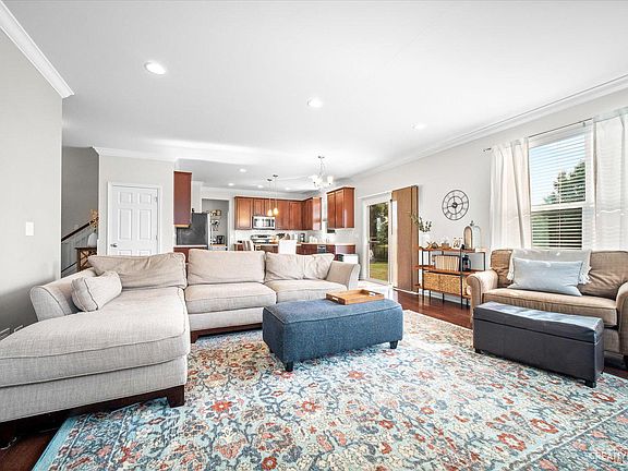 5th image of 3447 Ayres Dr