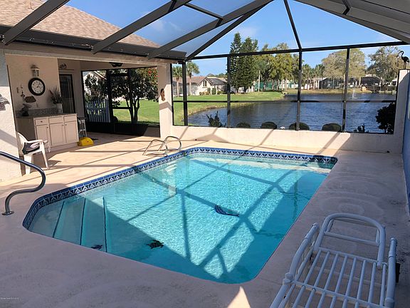 3rd image of 410 Oak Haven Dr
