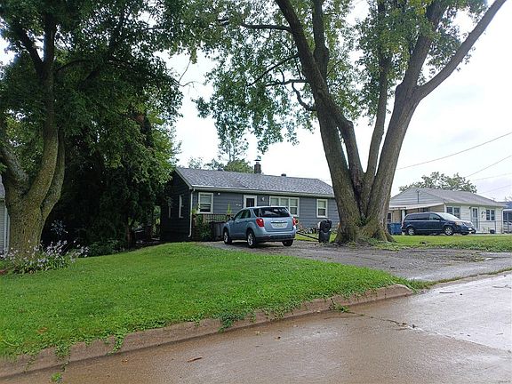 3rd image of 1010 Mason Ave