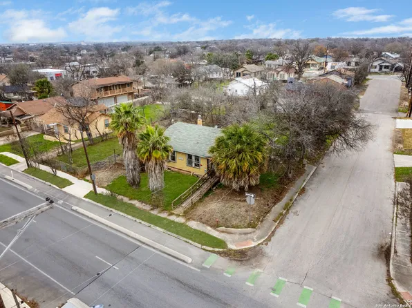 3303 Buena Vista, San Antonio, TX 78207