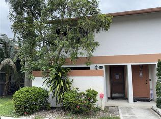 4220 SW 71st Way, Davie, FL 33314
