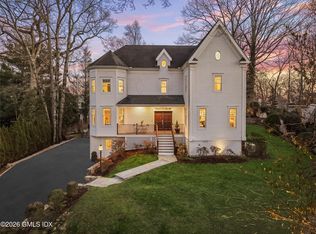 16 Summit Rd, Riverside, CT 06878