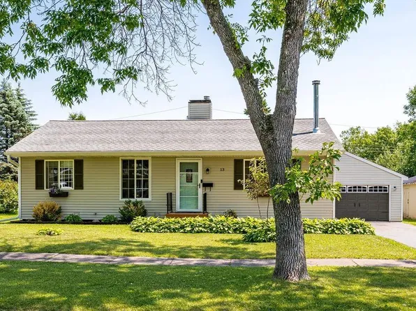 13 James Rd, Silver Bay, MN 55614