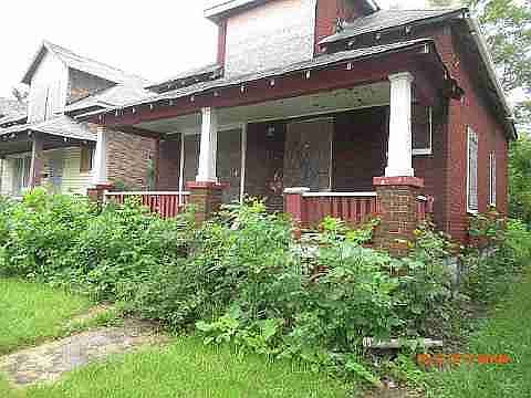 6415 Floyd